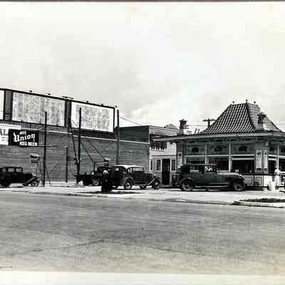Old Union Keg Beer Early Neon Sign & Pig Stand Restaurant - Photograph