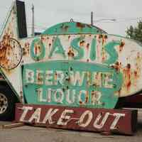          Oasis Liquors Neon Sign picture number 3
   