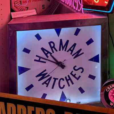 Harman Watches Neon Clock
