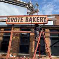          Grote Bakery Neon Trade Sign picture number 4
   