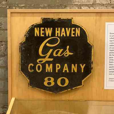 New Haven Gas Smalts Sign