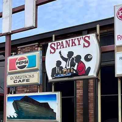 Spanky's Billiards Sign