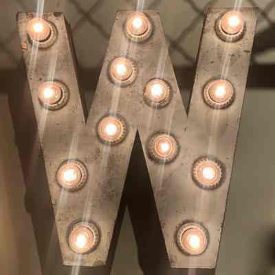 "W" Theatre Lightbulb Illuminated & Metal Letter Sign