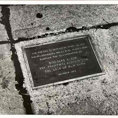 Douglas Leigh Plaque - Photograph