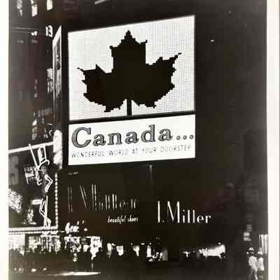 Canada Epok Sign - Photograph