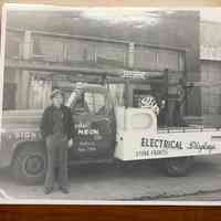          Ford Greer and Greer Neon Co. Truck Photograph picture number 1
   
