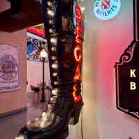          Regal Boot Neon and Lightbulb Sign picture number 4
   