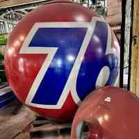          76 Ball Sign picture number 2
   