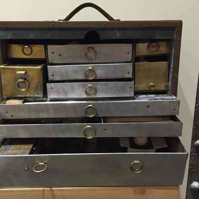 Clyde Sellers Wooden & Metal Signkit with Supplies