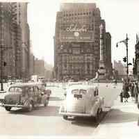          Columbus Circle Schaefer's Beer - Photograph picture number 1
   