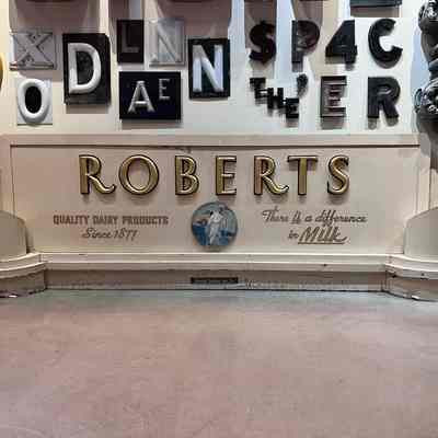Roberts Dairy Outdoor Billboard Model