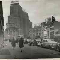          Columbus Circle Schaefer's Beer - Photograph picture number 1
   