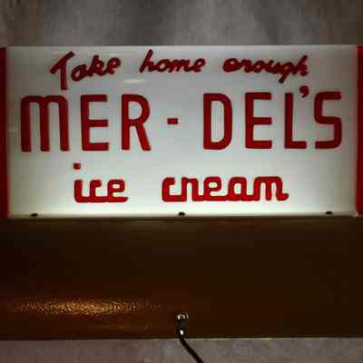 Mer-Del Point-of-Purchase POP Plastic Sign