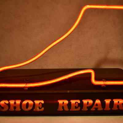 "SHOE REPAIR" Neon Skeleton Sign