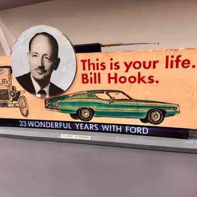 Ford Outdoor Sign Model
