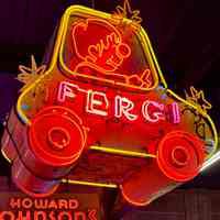 Fergi Ferguson Car Wash Animated Neon Sign