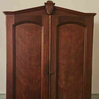 wardrobe