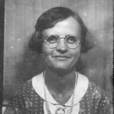 Ruth Wareheim Keefer