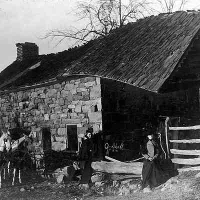 Terra Rubra springhouse