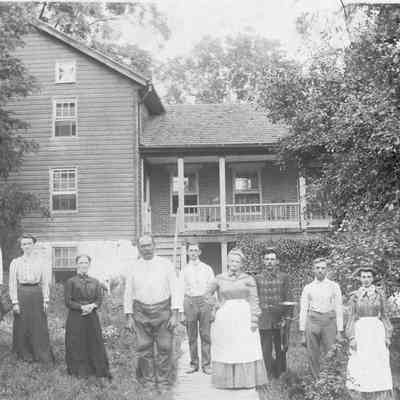 9 people, 2 story "L" farmhouse