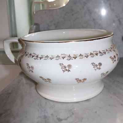 pot, chamber