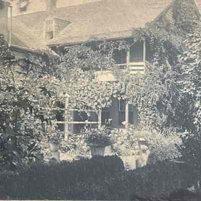 Dielman Inn garden photograph