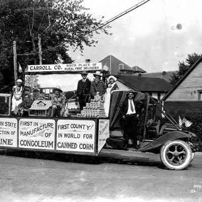 Severn River bridge parade float