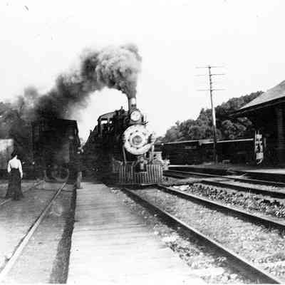 Railroad Station - Woodbine