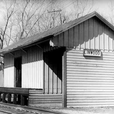 Linwood railroad station