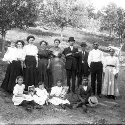 Jeremiah T. & Flora (Wantz) Koontz Family