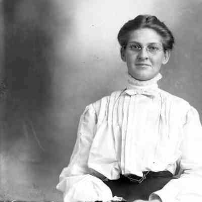Agnes (Eckard) Helwig