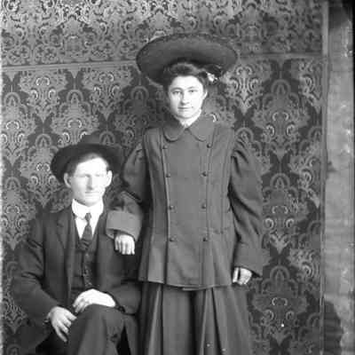 Hollie & Emma (Koontz) Helwig