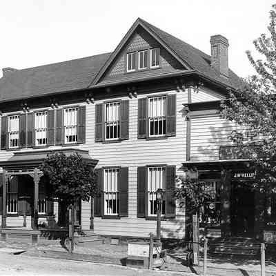 McKellip store