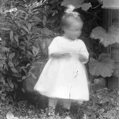 girl - blurred