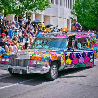 135, Painted Car, Venus Hairse Cataillic, Beans Barton