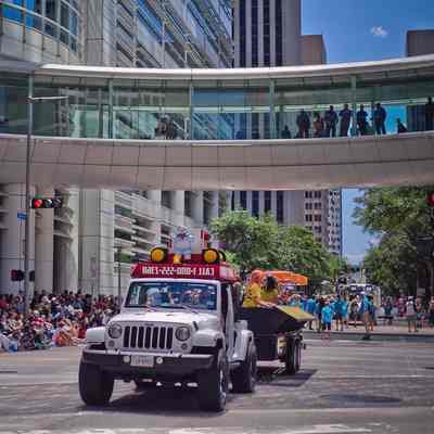 023, The Ghostbusters Jeep, Tina Martin