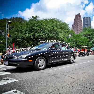 008, The Car With Ping Pong Balls on it, Mary Tyska