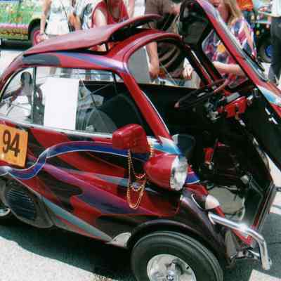 094, Bug of Many Colors, Doug and Gail Hodges
