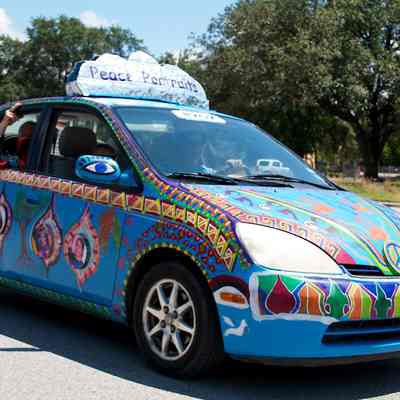 257, The Peace Portraits Prius, Claire Loe