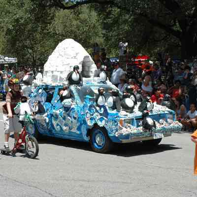 020, Ant-CAR-tica, a Tribute to March of the Penguins, Art Car Class