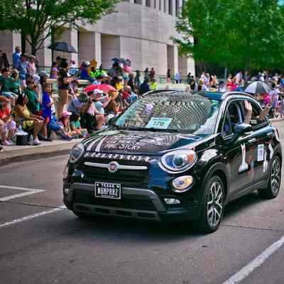 178, Painted Car, NUMPURRS, Kristie Odom and Raya Papaya