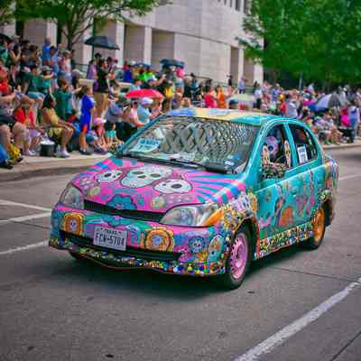 179, Painted Car, El Muerto Echo, Kristie Odom and Robynn Sanders