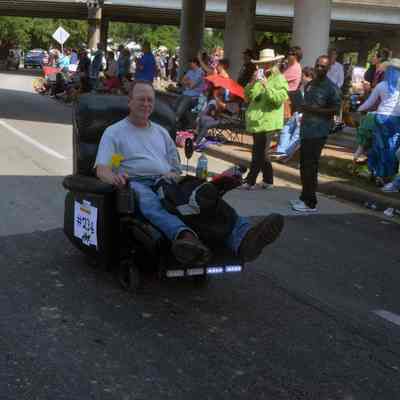 234, ReclinerCar, William Logan
