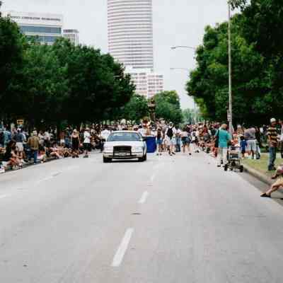 !!! Parade and People !!!!