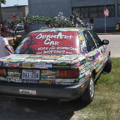 151, ObamArt Car, Holly Waldren