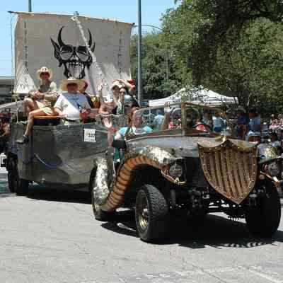 107, Iron Maiden & Party Boat, Kenny Browning