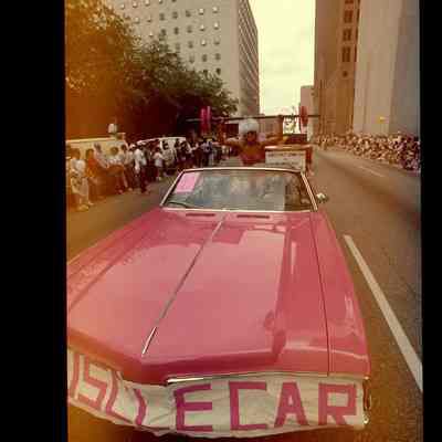 040, May Belline The Muscle Car, Mary Hooper