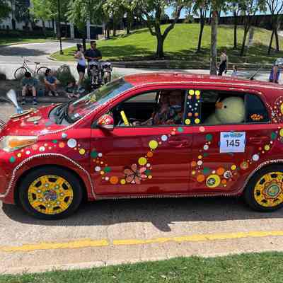 145, Art Car, Alotta Dotta, Dancing Tricia