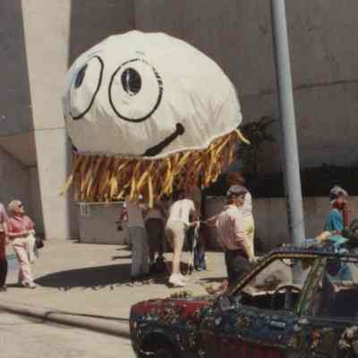 002, 12 foot giant scrubbing bubble float, Michael Wooten