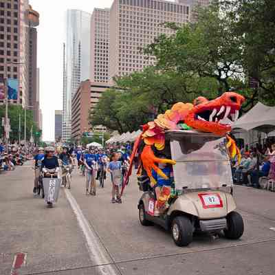 082, Dragon Art Car, Lindsey Ripley Nottingham Elementary